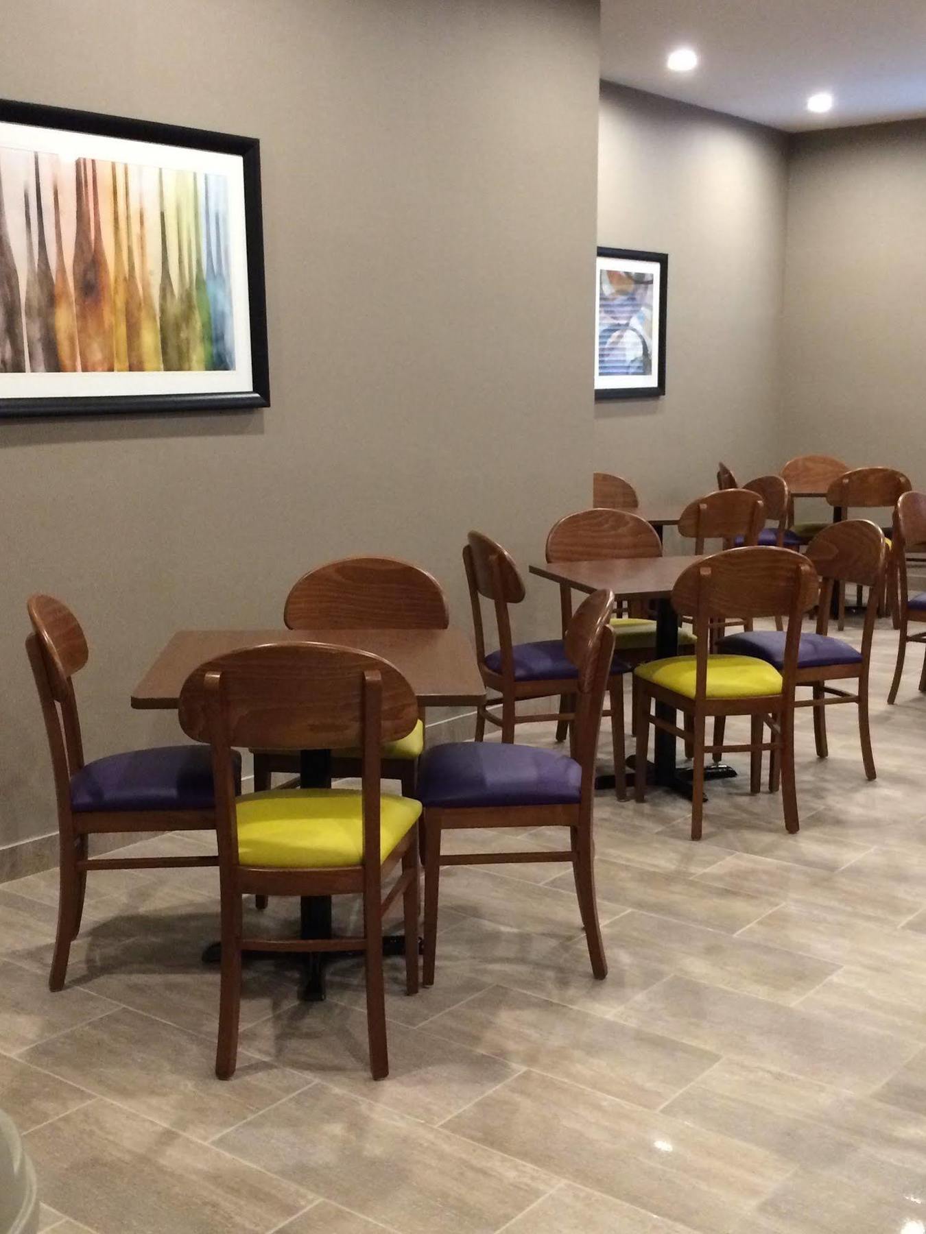 Meridian Inn & Suites 로이드민스터 외부 사진